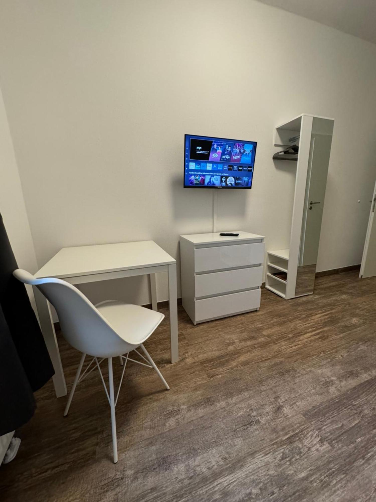 Monteurzimmer In Bielefeld - Mitte Екстериор снимка